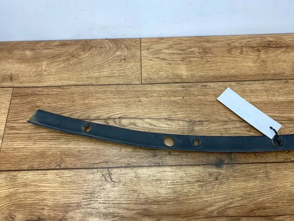 Acabamento de para-choque dianteiro Chevrolet Camaro 2016 image 4