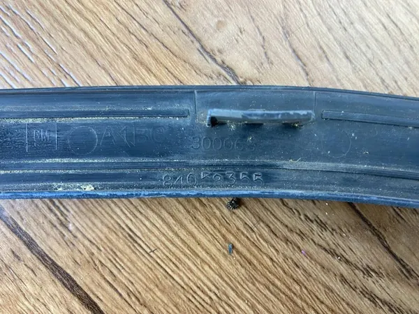 Acabamento de para-choque dianteiro Chevrolet Camaro 2016 image 6