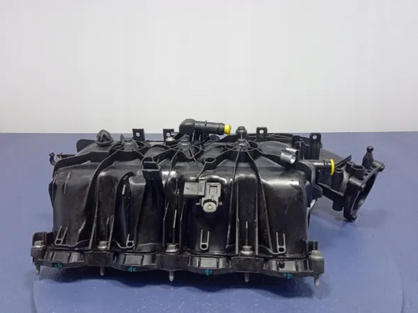 Colector de admisión BMW OE OEM 8647975 para Serie 3 G20 image 2
