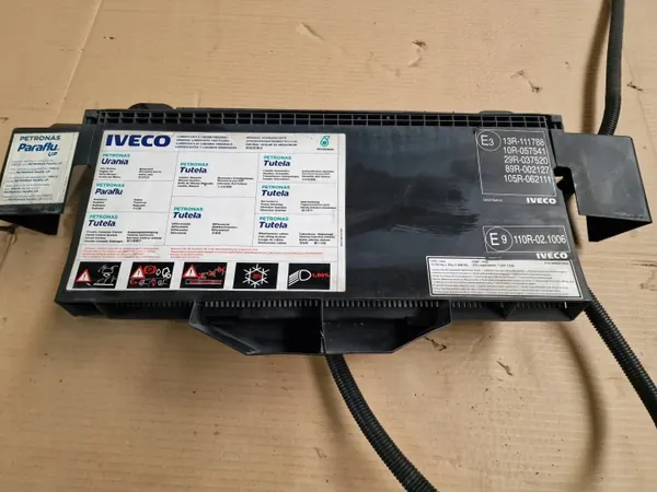 Iveco S-WAY Ohjaamon Suodinkotelo OEM 5802754910 image 3