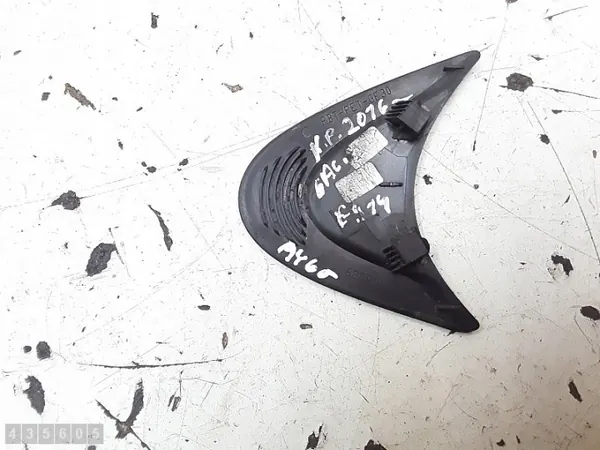 Moldura de pilar Toyota Aygo OEM 627923L - Usado image 3
