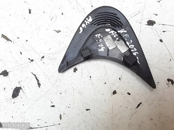 Moldura de pilar Toyota Aygo OEM 627923L - Usado image 4