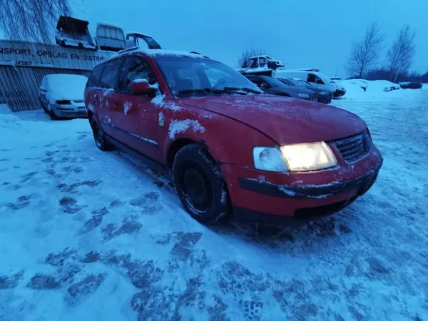OEM 038130107j Högtrycksinsprutningspump VW Passat image 5