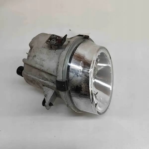 Hyundai Terracan 2002 Luz de nevoeiro dianteira esquerda image 2