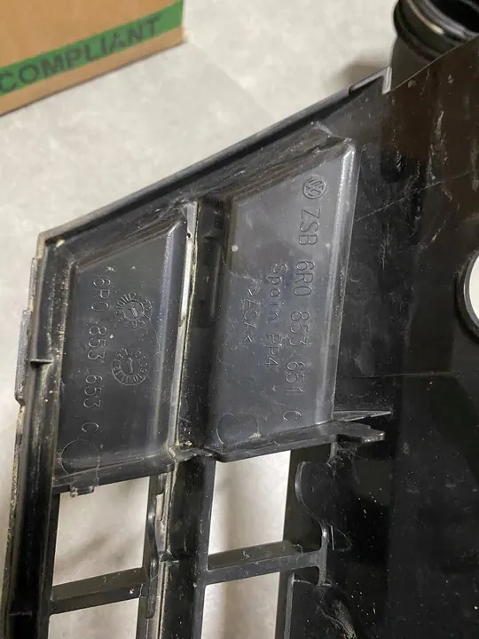 Volkswagen OE 6R0853651C Radiator Grille image 9