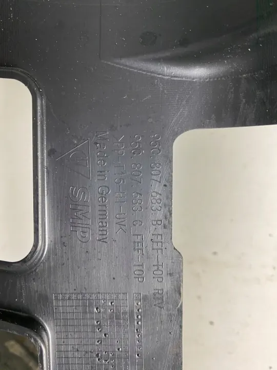Porsche Macan 95C 2025 framstötrutsgallret OEM 95C807683B C image 4