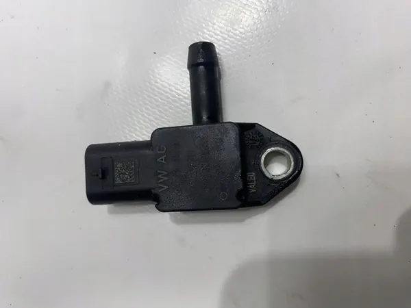 Capteur de pression d'échappement Skoda Octavia IV 2.0 TDI image 1