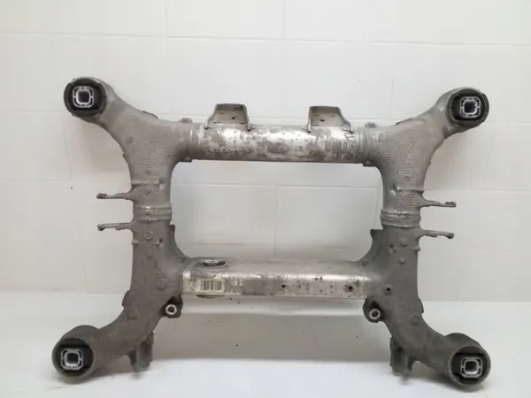 BMW 5 F10 Hinterachsschwinge OEM 6794665 image 3