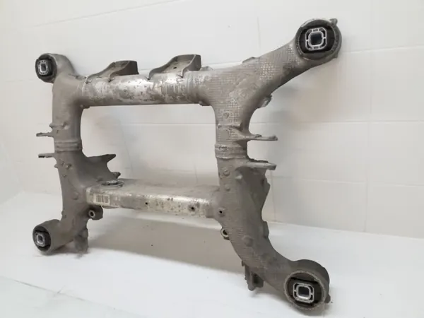 BMW 5 F10 Hinterachsschwinge OEM 6794665 image 4