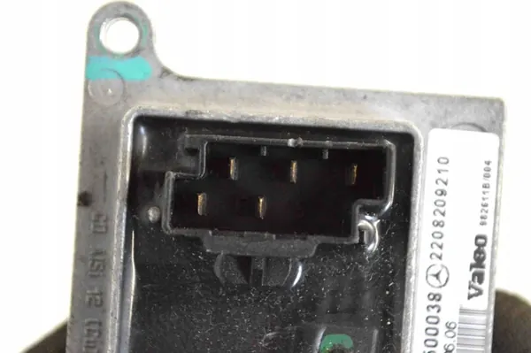 Resistor de calefacción Mercedes-Benz M (W164) A2208209210 image 4