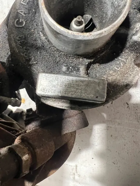 Turbocompressor Toyota OE usado OEM 46434957 image 3