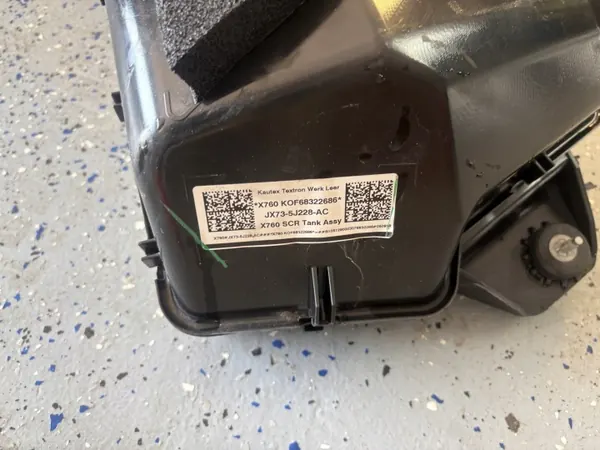 Jaguar XE AdBlue-säiliöpumppu OEM JX73-5J228-AC image 7