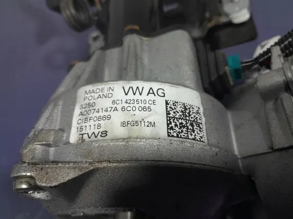 Skoda Fabia III rattstam OEM 6C1423510CE image 3