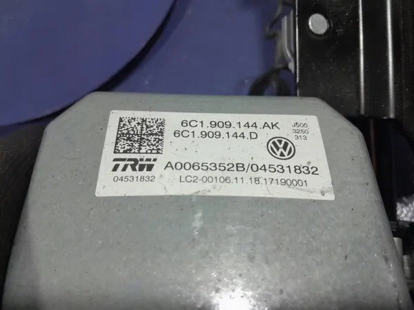 Skoda Fabia III rattstam OEM 6C1423510CE image 4