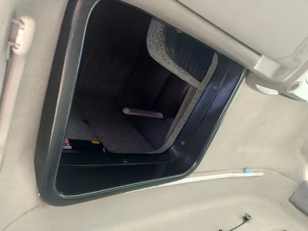 OEM ZS111 Opel Movano II Sleeper Cab Used image 5