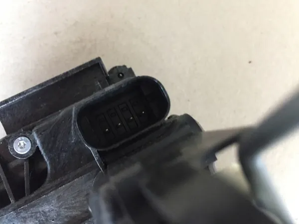 Dörrlås MERCEDES W205 Framsidan Höger A0997206801 image 6