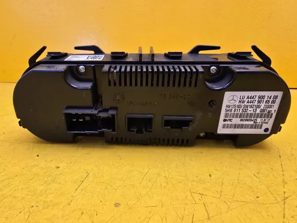 Ilmastointipaneeli OEM A4479001408 Mercedes Vito W447:lle image 4