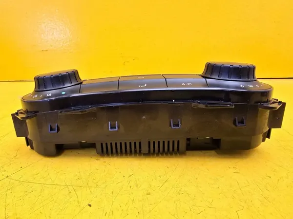 Ilmastointipaneeli OEM A4479001408 Mercedes Vito W447:lle image 5