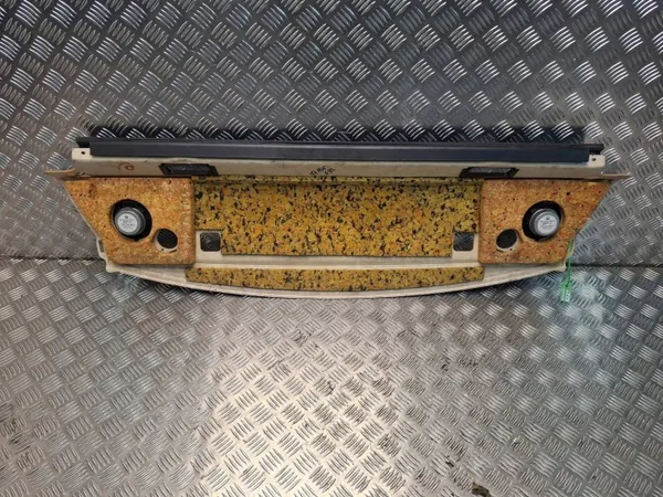 BMW S26372696 Hecklautsprecher-Ablage für E82 - Gebraucht image 4