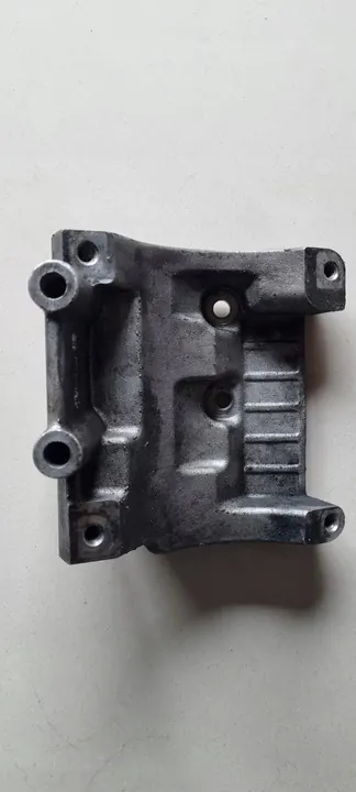 Iveco Engine Mount Bracket OE 504388828 image 2