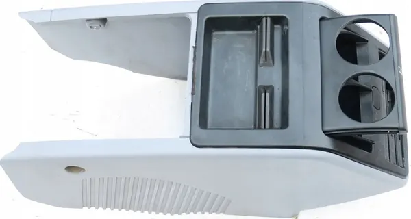 TÚNEL DE ARMAZENAMENTO FISCHER COM SUPORTES PARA COPOS MERCEDES VITO W638 image 1