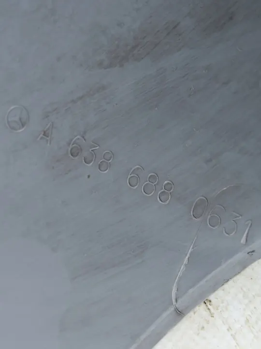 TÚNEL DE ARMAZENAMENTO FISCHER COM SUPORTES PARA COPOS MERCEDES VITO W638 image 8