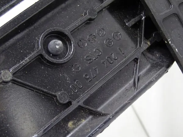 Clip de couvercle moteur OEM 0390201950 Mercedes SL R230 image 10