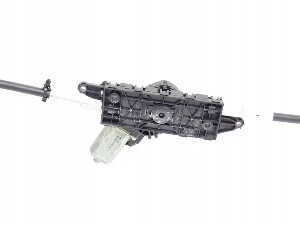 Clip de couvercle moteur OEM 0390201950 Mercedes SL R230 image 7
