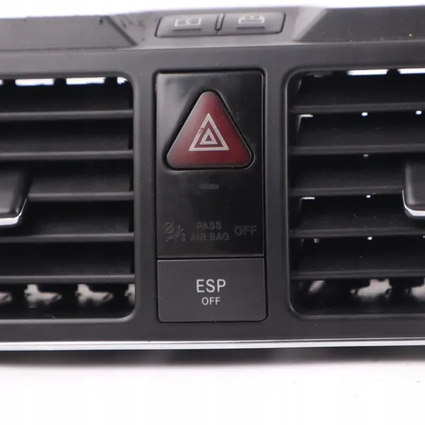 Mercedes W204 Middenluchtventiel A2048304154 image 4