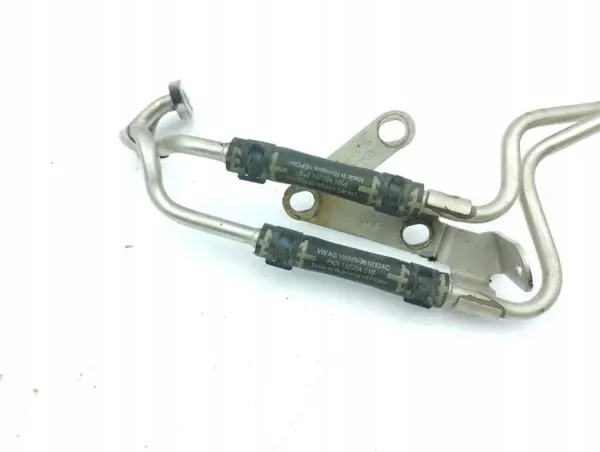 Audi Q2 2017 Turboöljyputkisto OEM 04C121497F image 3