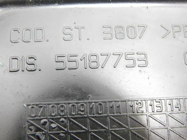 Couvercle de courroie de distribution OEM DIS 55187753 image 9