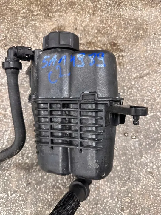 BMW X2 U10 Uitzettank OEM 5A14989 - Gebruikt image 2