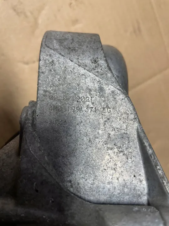 Soporte de Motor Izquierdo Audi S4 B9 S5 SQ5 3.0T 4M0199371FG image 2