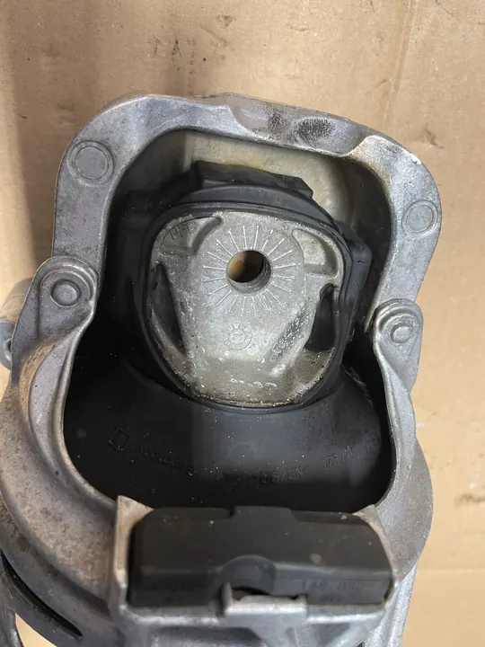 Soporte de Motor Izquierdo Audi S4 B9 S5 SQ5 3.0T 4M0199371FG image 5