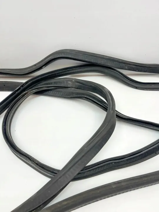 Junta do capô Mercedes SL R230 OEM A2308890098 image 3