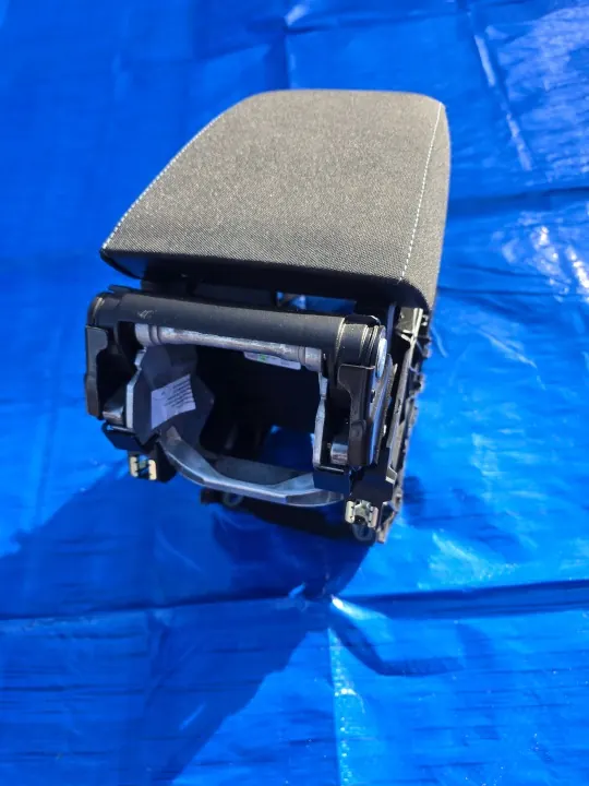 VW Golf VII Variant Käsinoja OEM 5G0864251J image 5