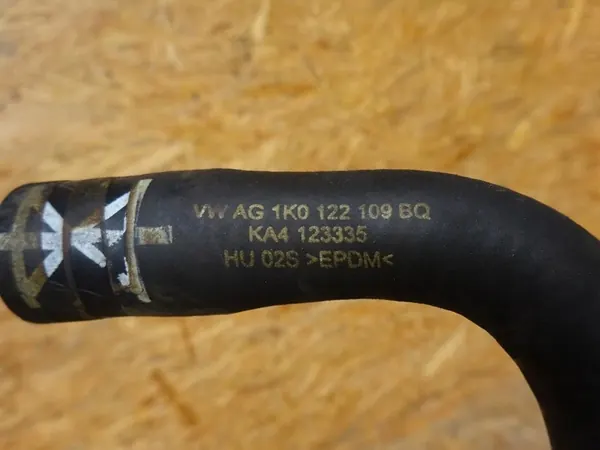 AUDI A3 8P GOLF VI 1.6 TDI Vesiputkisarja 1K0122101KA image 6