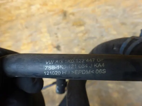 AUDI A3 8P GOLF VI 1.6 TDI Vesiputkisarja 1K0122101KA image 8