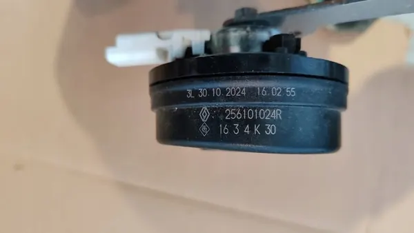 Sinal de Claxon RENAULT CLIO V 2024 Original OEM image 2