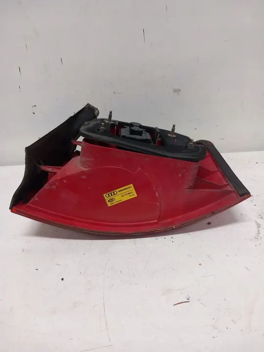 Lámpara Trasera Izquierda Audi A6 image 3