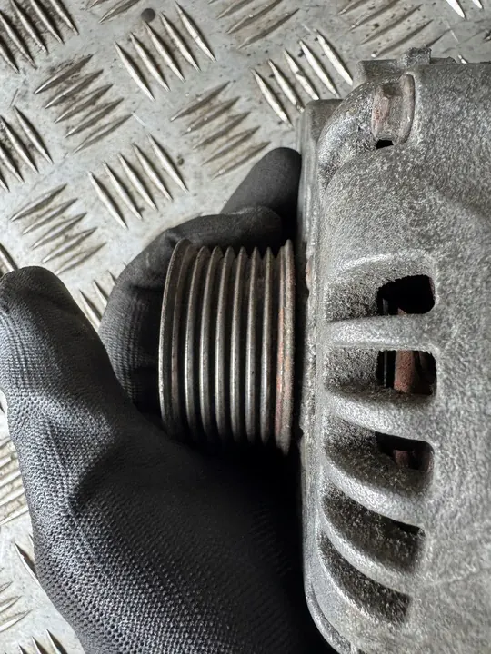 Alternador Mitsubishi Pajero III 3.5 image 3