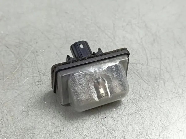 Mazda OE FOB56346 Registreringsskyltsljus - Begagnad image 2