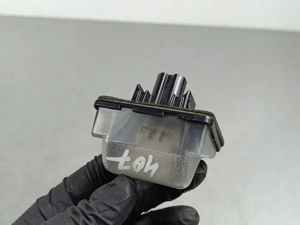 Mazda OE FOB56346 Registreringsskyltsljus - Begagnad image 3