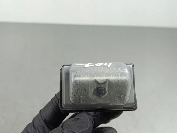 Mazda OE FOB56346 Registreringsskyltsljus - Begagnad image 4
