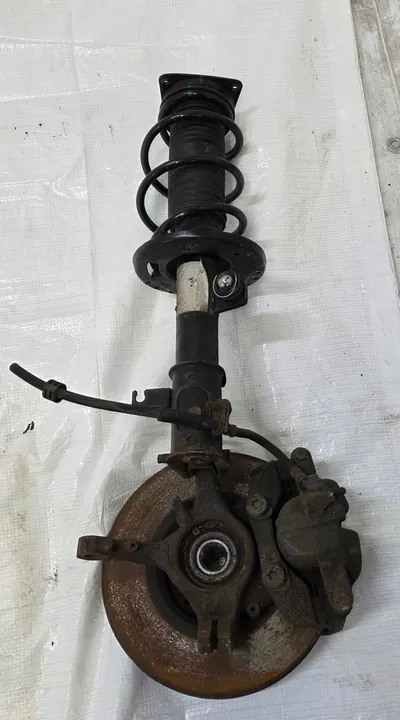 Snodo MacPherson sinistro ammortizzatore anteriore Opel Corsa F image 5