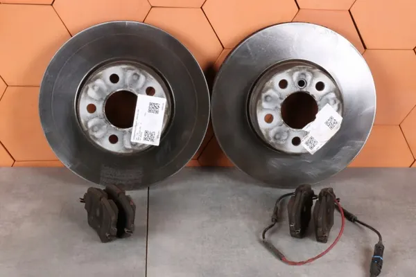 Discos e pastilhas travão dianteiro OEM 6880060 para BMW G image 3