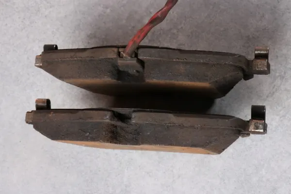 Discos e pastilhas travão dianteiro OEM 6880060 para BMW G image 4
