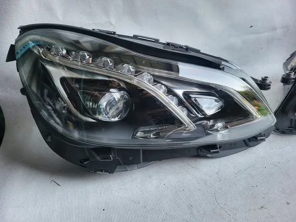 Mercedes E-Klasse W212 Lift LED-koplampen image 2