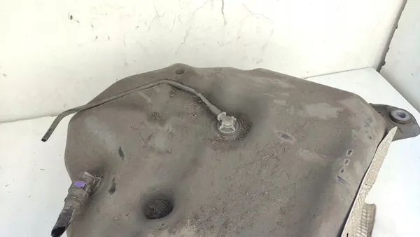 Komplett AdBlue-tank AUDI A6 C7 A7 4G0131877 image 3