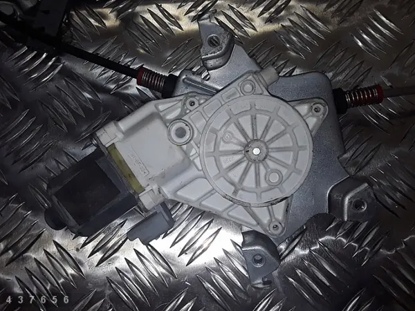 Régulateur de vitre Nissan Micra OEM 0130822203 image 4